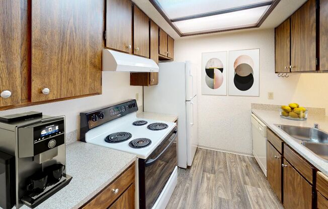 2 BLOCKS TO GREEN LAKE PARK!