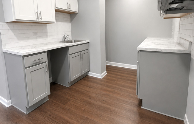 6257 Lakewood