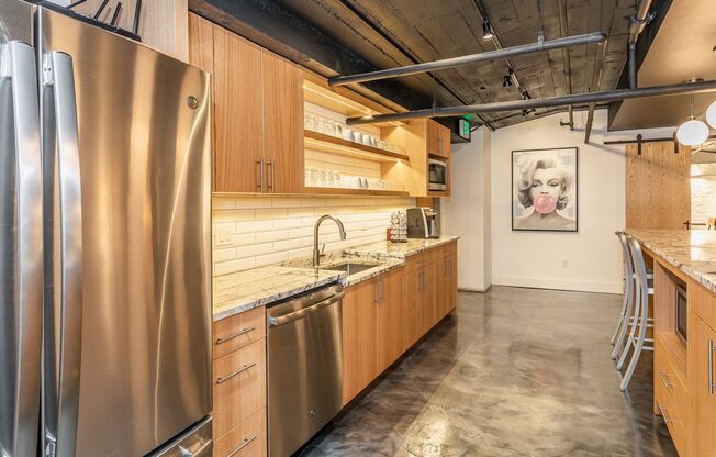 Studio, 1 bath, 610 sqft, $1,345, Unit 110-602