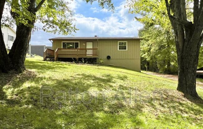 26 PINE LN