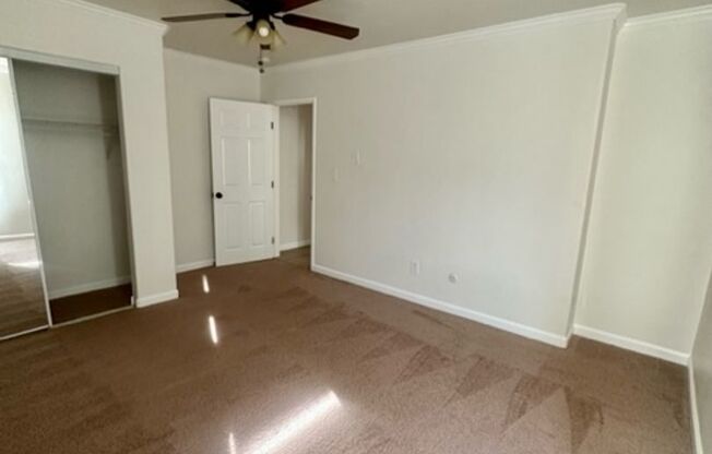 2 beds, 1 bath, 918 sqft, $2,945, Unit 045