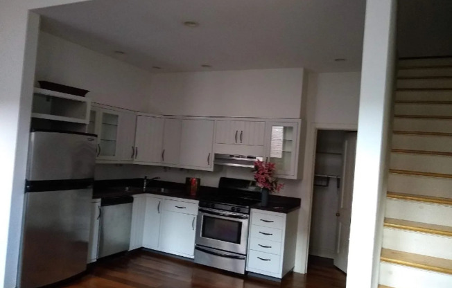 151 SALAIGNAC ST