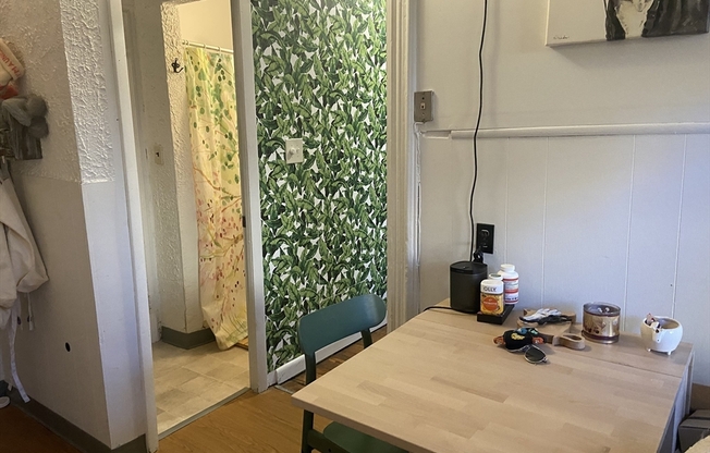14 EVERGREEN SQ