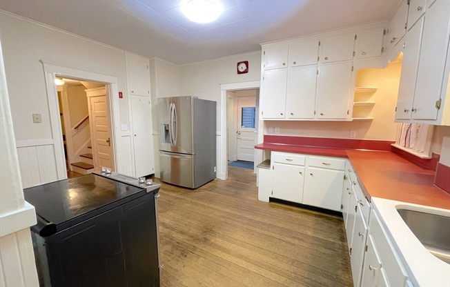 10 BERWICK RD