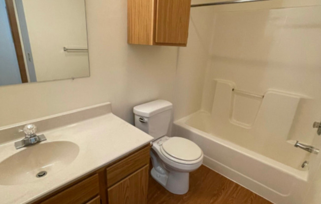1 bed, 1 bath, 786 sqft, $850, Unit TE218X-219