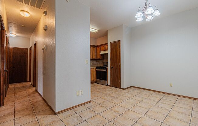 3 beds, 2 baths, $1,250