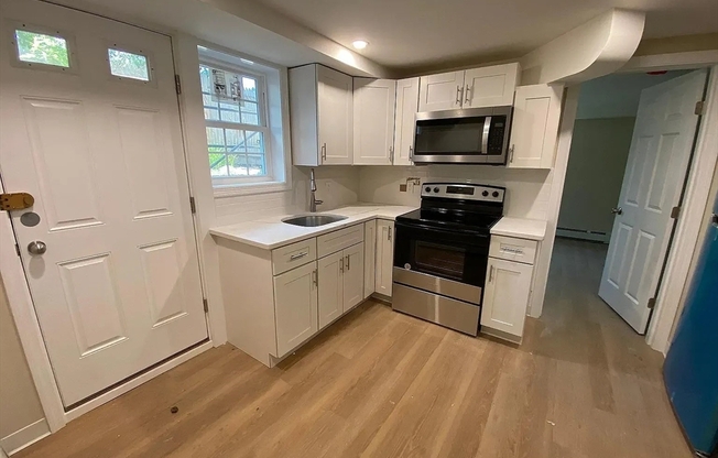 932 Massachusetts Ave