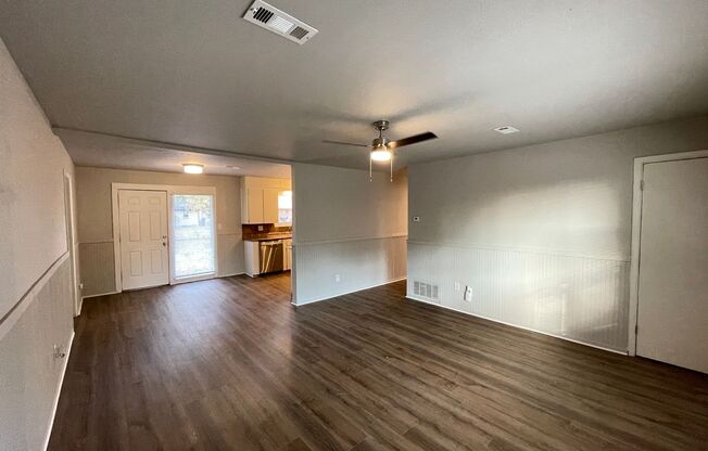 3 beds, 1 bath, $1,595