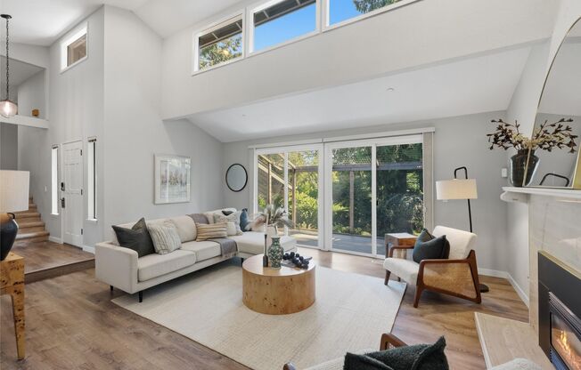 Spacious Tri-Level Home in West Lake Sammamish with Luxurious Features and Prime Location