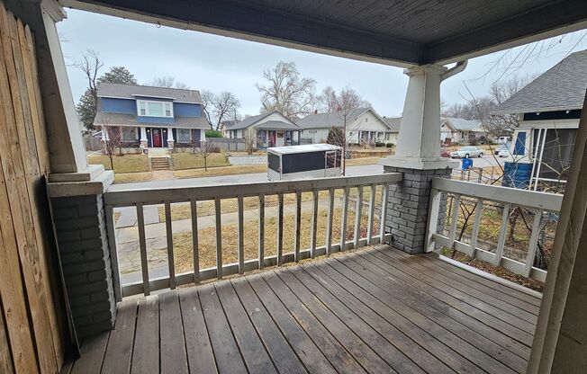 Available NOW! Prime Location!