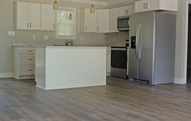 3 beds, 2 baths, $2,250