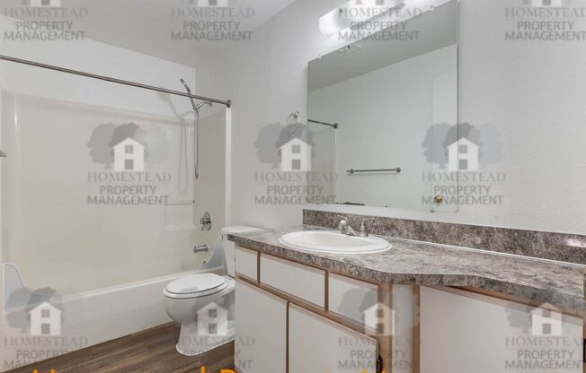 2 beds, 1 bath, 982 sqft, $1,299, Unit VISTA RIDGE