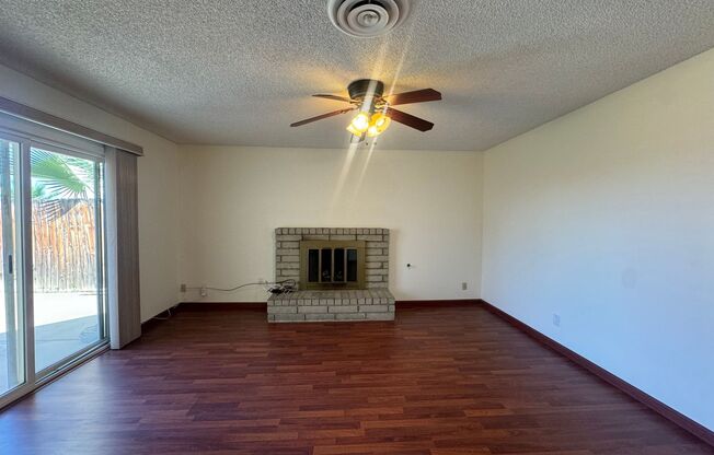 Southwest 4 bedroom with Solar