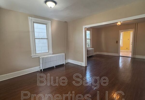 754 BUCK LN