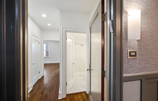 1 bed, 1 bath, 597 sqft, $1,650, Unit 506