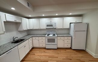 2 beds, 1 bath, 750 sqft, $1,999, Unit 5637 Hobart St.#23