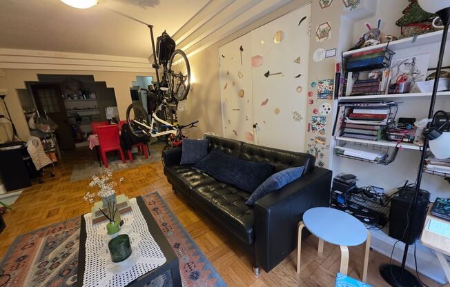 1 bed, 1 bath, $1,045, Unit 106