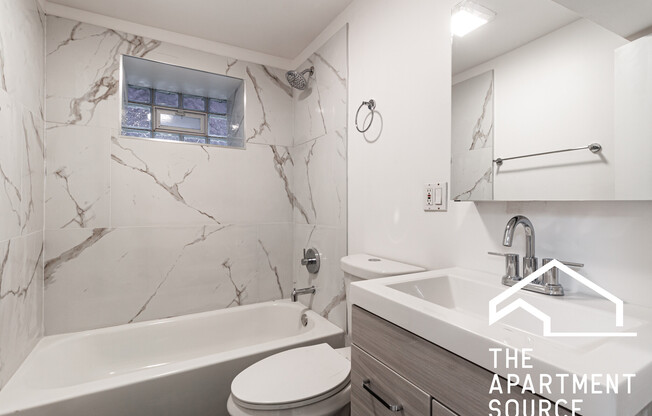 1110 W Wolfram St, Chicago IL 1