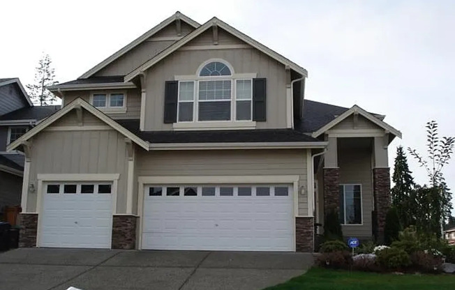 Beautifully Updated 4-Bedroom Home in Desirable Lynnwood Neighborhood