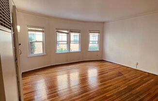 Studio, 1 bath, 535 sqft, $1,379, Unit 012