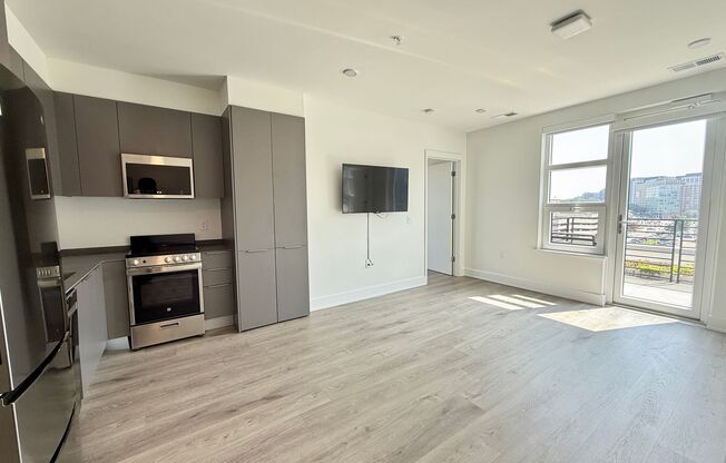 2 beds, 2 baths, 701 sqft, $3,599, Unit 603