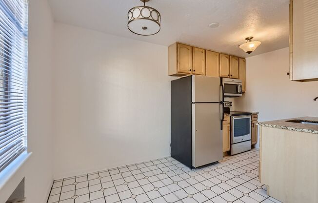 1 bed, 1 bath, $1,250, Unit # 202