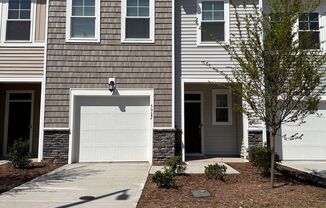 3bd/2.5ba Townhome for rent @ Triple Crown in Durham