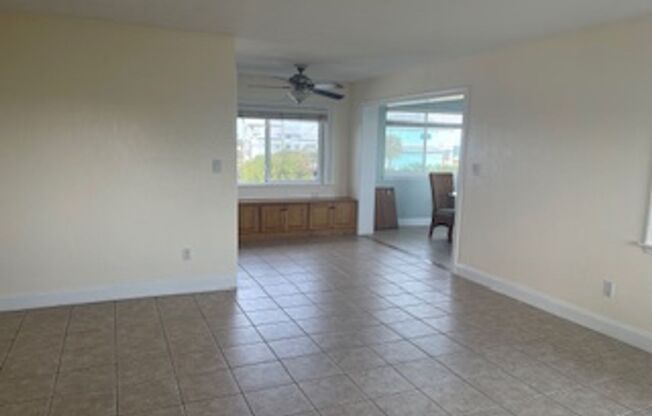 2 beds, 1 bath, $3,000