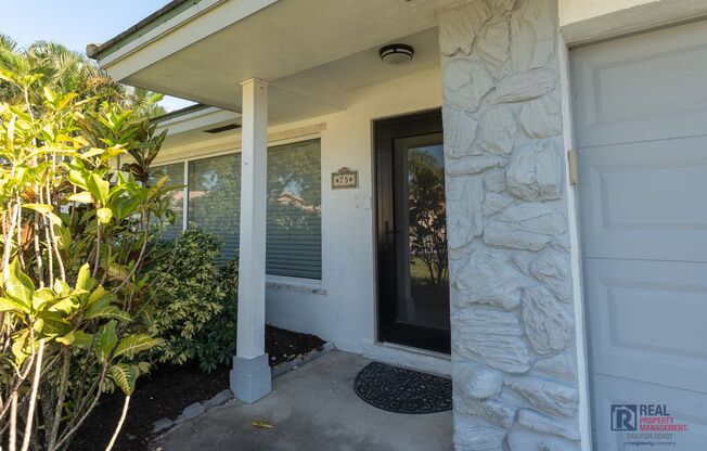 Beautifully renovated Tequesta POOL home 3/2/2