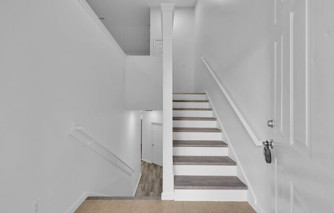 FREE RENT FOR THE MONTH OF NOV 25 | RENOVATED 3 BEDROOM 2 BATHS TOWNHOME