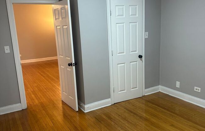 7945-53 S Langley Ave LLC