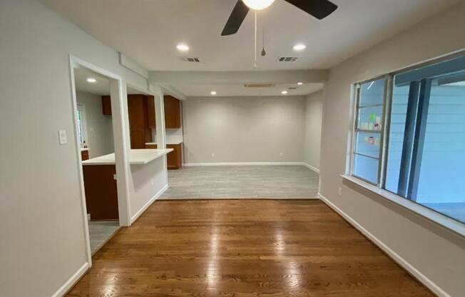 2406 ROSEMEAD DR