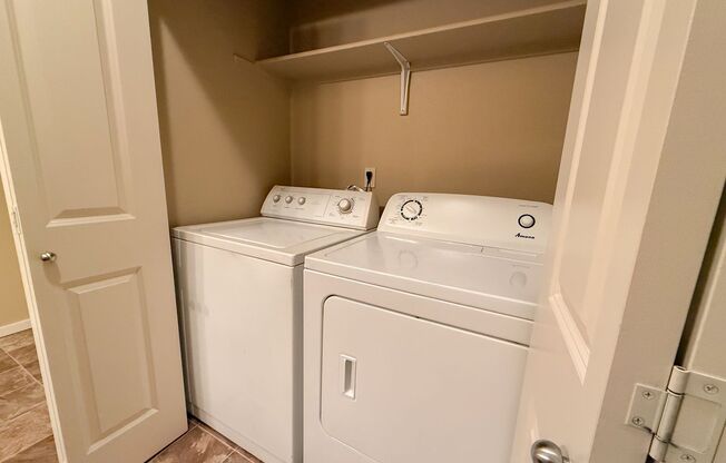 2 beds, 2 baths, 1,090 sqft, $1,600, Unit 523-10