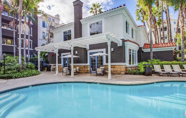 2 beds, 2 baths, 1,173 sqft, $4,471, Unit 2412