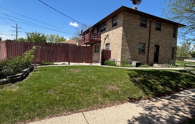 7305 W. Hampton Ave.