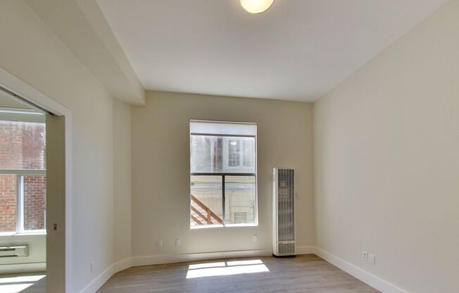 720 Baker Street (1292r)