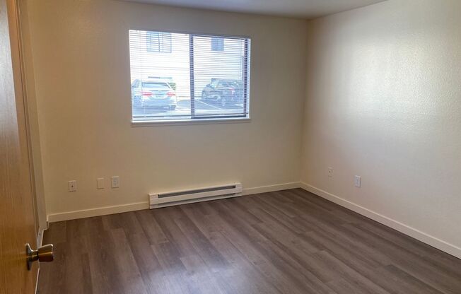 2 beds, 1 bath, 830 sqft, $2,000, Unit F103