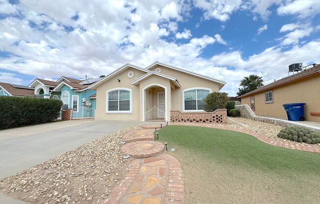 East El Paso 3 bed Refrig A/C