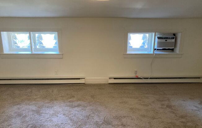2 beds, 1 bath, 764 sqft, $1,499, Unit 107-4B