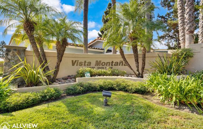 Charming 3-Bedroom Home in Rancho Bernardo – Flexible Space & Great Location