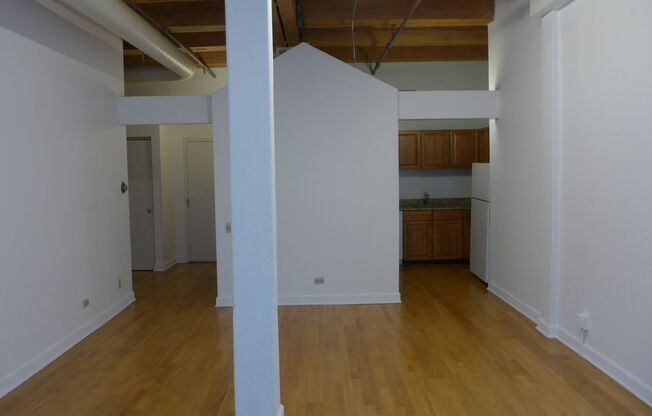 1 bed, 1 bath, 825 sqft, $1,950, Unit 503