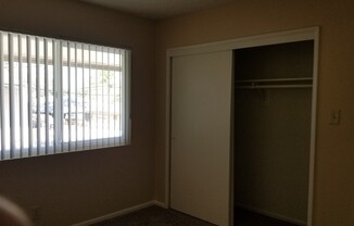 2 beds, 1 bath, 800 sqft, $1,395, Unit Bldg 10-208