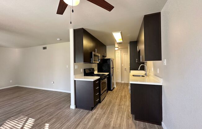 2 beds, 2 baths, 946 sqft, $1,950, Unit 102