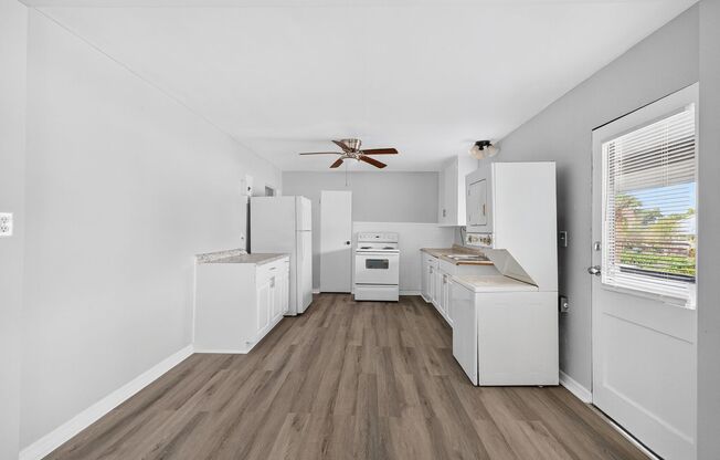 2 beds, 1 bath, 740 sqft, $1,400, Unit Unit A