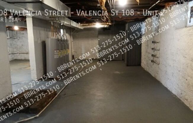 1 bed, 1 bath, 736 sqft, $795, Unit Valencia St 108 - Unit 2