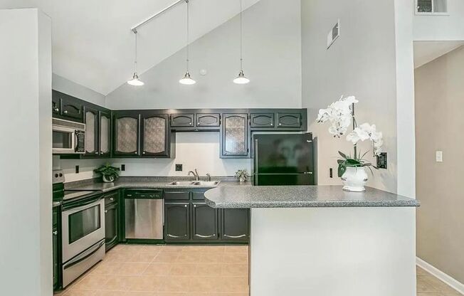 3 Bedroom House off Highland and Starring Lane