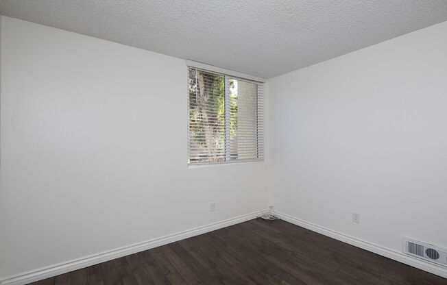 2 beds, 1.5 baths, 885 sqft, $2,350, Unit 067