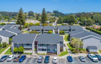 Emerald Bay Apartments