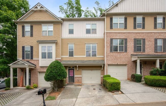 Charming 3BR Townhome in Kennesaw
