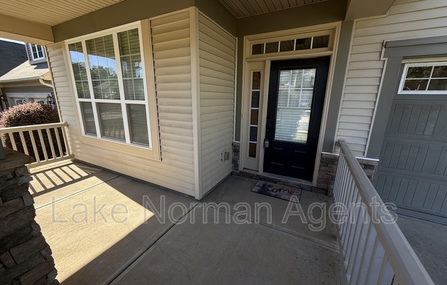 111 EDENTON LN